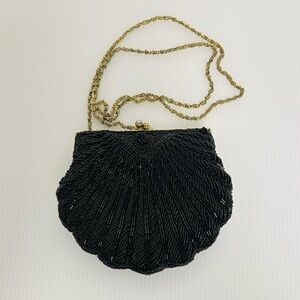 La Regale Vintage Black Beaded Formal Clamshell Crossbody Clutch Gold Chain